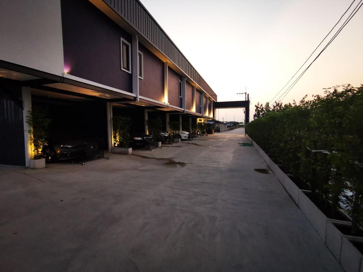Skyline Resort Ban Khlong Lat Bua Khao Luaran gambar
