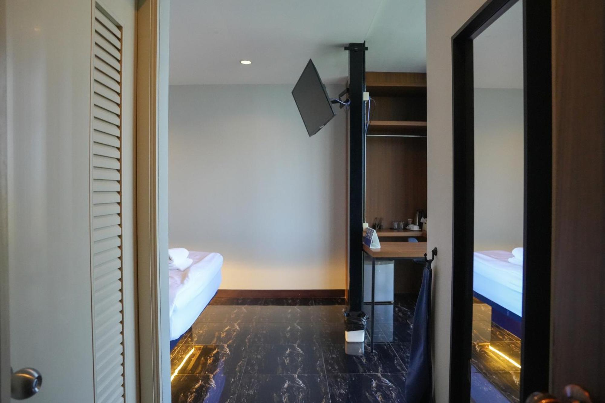 Skyline Resort Ban Khlong Lat Bua Khao Luaran gambar